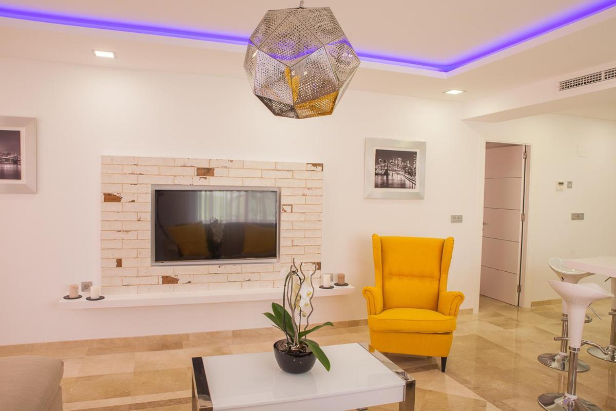 Luxury 100 Sq.m. Sea View *